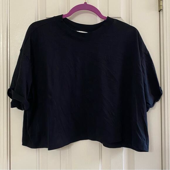 ABOUND • Black Core Crew Neck Cropped Short Sleeve Tee T-Shirt - Picture 2 of 6